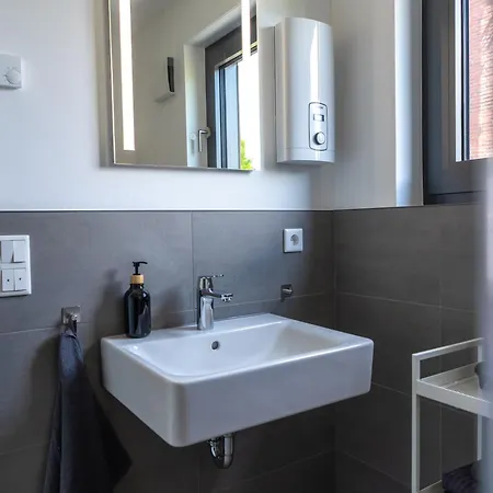 Air Bumble Bee Vreden