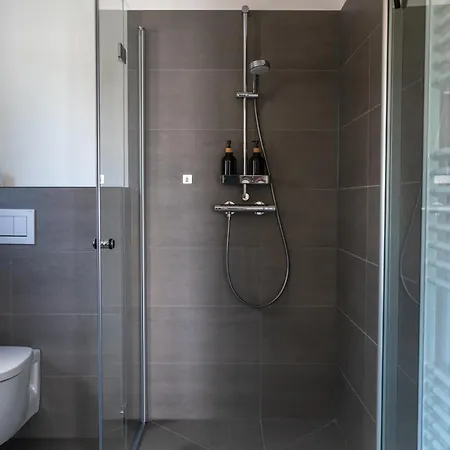 Air Bumble Bee 브레덴