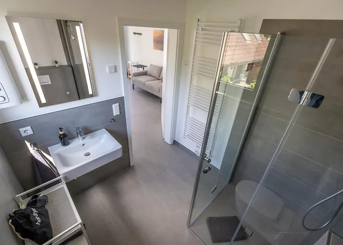 Air Bumble Bee Apartment Vreden